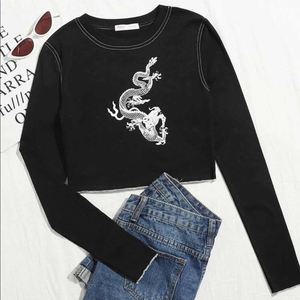 Romwe Dragon Cropped Shirt. Medium and Black with white trim
